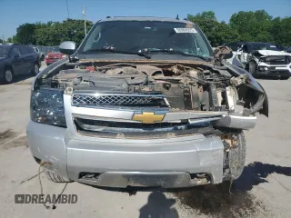 2013 Chevrolet Avalanche LT z VIN 3GNTKFE7XDG171041, wystawiony jako Copart lot #56966925 z przebiegiem 155 874 mil mil oraz Szkoda całkowita • Salvage title. Historia ofert i sprzedaży dostępna na DreamBid. Obrazek 5.