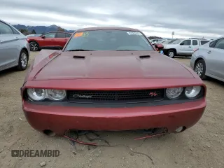 2014 Dodge Challenger R/T Plus z VIN 2C3CDYBT7EH294396, wystawiony jako Copart lot #43289345 z przebiegiem Nie podano mil oraz Szkoda całkowita • Salvage title. Historia ofert i sprzedaży dostępna na DreamBid. Obrazek 5.