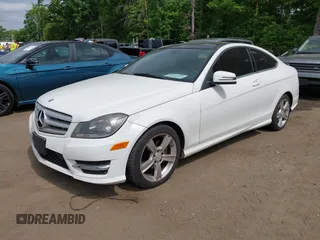 2013 Mercedes-Benz C 250 with VIN WDDGJ4HB5DF995845, listed as a IAAI auction lot 42226040 with 195,054 mi miles and . Bid and sale history available at DreamBid. Image 2.
