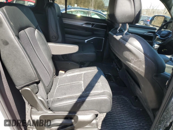 2024 Jeep Wagoneer Series II Carbide with VIN 1C4SJVBP6RS187825, listed as a Copart auction lot 50468435 with 7,751 mi miles and Salvage title. Bid and sale history available at DreamBid. Image 11.