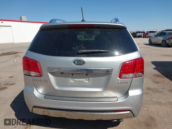 2012 Kia Sorento SX with VIN 5XYKW4A23CG234758, listed as a IAAI auction lot 41771798 with 210,143 mi miles. Bid and sale history available at carsss.com. Image 16.