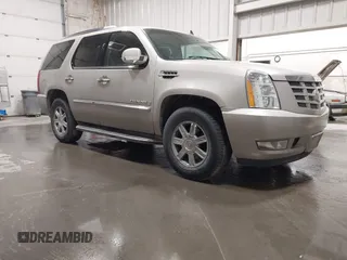 2007 Cadillac Escalade with VIN 1GYFK63847R217754, listed as a IAAI auction lot 42756576 with 187,063 mi miles and . Bid and sale history available at DreamBid. Image 1.