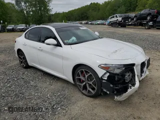 2019 Alfa Romeo Giulia Sport with VIN ZARFANAN6K7607194, listed as a Copart auction lot 57393415 with Not provided miles and Salvage title. Bid and sale history available at DreamBid. Image 4.