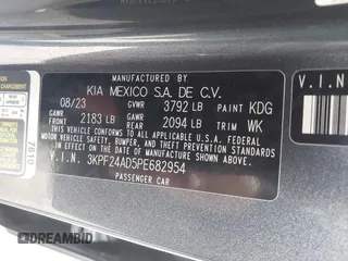 2023 Kia Forte LXS z VIN 3KPF24AD5PE682954, wystawiony jako IAAI lot #41510428 z przebiegiem 15 928 mil mil oraz . Historia ofert i sprzedaży dostępna na DreamBid. Obrazek 9.