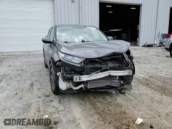2018 Honda CR-V EX with VIN 7FARW1H58JE003313, listed as a Copart auction lot 46447155 with Not Provided miles and Salvage Title. Bid and sale history available at DreamBid. Image 11.