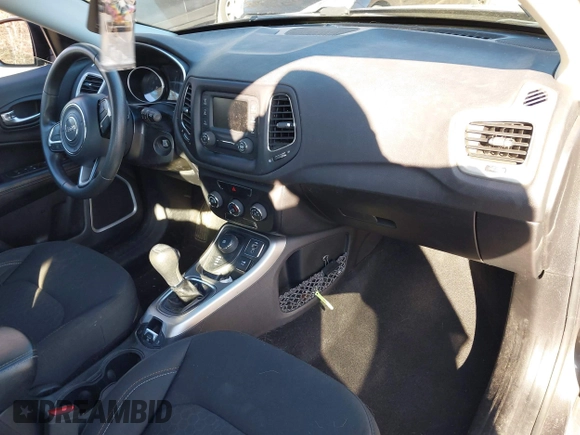 2018 Jeep Compass Sport with VIN 3C4NJDAB5JT480194, listed as a IAAI auction lot 41335645 with 93,640 mi miles and . Bid and sale history available at DreamBid. Image 5.