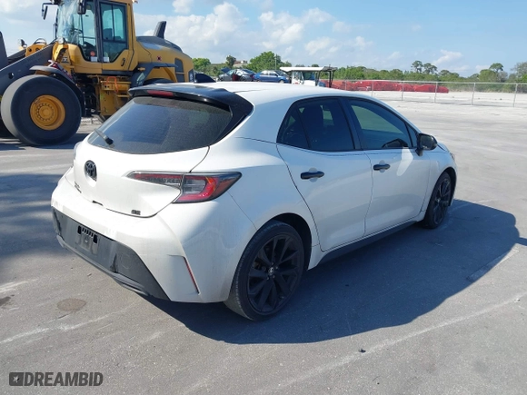 2022 Toyota Corolla Hatchback SE with VIN JTND4MBE2N3162929, listed as a IAAI auction lot 41538314 with 55,843 mi miles. Bid and sale history available at carsss.com. Image 4.