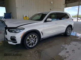 2021 BMW X5 sDrive40i with VIN 5UXCR4C01M9G60458, listed as a Copart auction lot 42600753 with 38,959 mi miles. Bid and sale history available at carsss.com. Image 1.