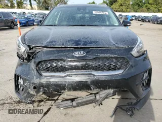 2020 Kia Niro EX Premium with VIN KNDCE3LC3L5372039, listed as a Copart auction lot 70039484 with 77,034 mi miles and Salvage Title. Bid and sale history available at carsss.com. Image 5.