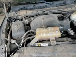 2017 Ram 1500 Laramie z VIN 1C6RR7NM6HS876693, wystawiony jako Copart lot #67645375 z przebiegiem 98 194 mil mil oraz Szkoda całkowita • Salvage title. Historia ofert i sprzedaży dostępna na DreamBid. Obrazek 13.