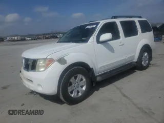2005 Nissan Pathfinder LE z VIN 5N1AR18U15C713109, wystawiony jako Copart lot #49290565 z przebiegiem 220 778 mil mil oraz Czysty tytuł • Clean title. Historia ofert i sprzedaży dostępna na DreamBid. Obrazek 1.