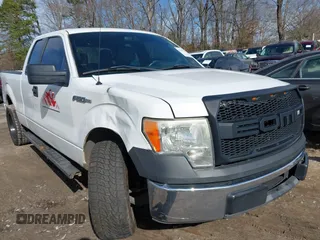 2011 Ford F-150 XL with VIN 1FTEX1CM0BKD07925, listed as a IAAI auction lot 41577761 with 405,081 mi miles. Bid and sale history available at carsss.com. Image 1.