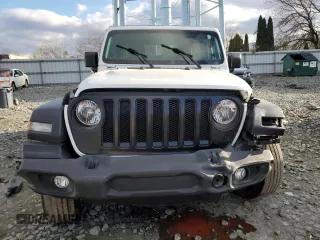2022 Jeep Wrangler Unlimited Sport S with VIN 1C4HJXDG3NW249168, listed as a Copart auction lot 82494984 with 36,795 mi miles and Salvage Title. Bid and sale history available at carsss.com. Image 5.