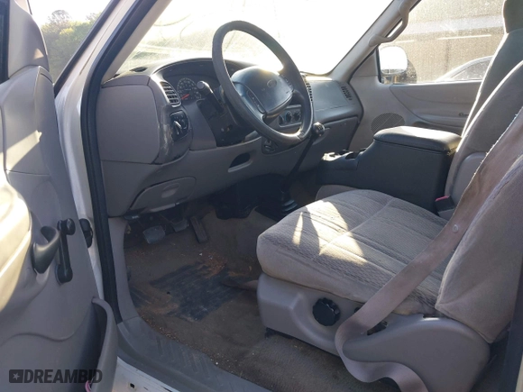 1998 Ford F-150 Standard with VIN 1FTZF1728WNC10750, listed as a IAAI auction lot 42036177 with 237,434 mi miles. Bid and sale history available at carsss.com. Image 5.
