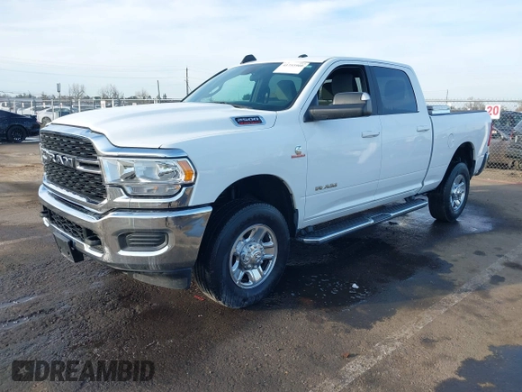 2022 Ram 2500 Lone Star z VIN 3C6UR5DL4NG235715, wystawiony jako IAAI lot #41753908 z przebiegiem 24 578 mil mil oraz . Historia ofert i sprzedaży dostępna na DreamBid. Obrazek 17.