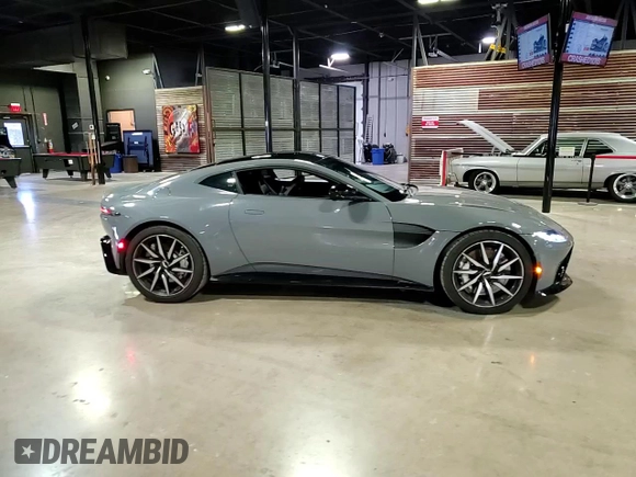 2020 Aston Martin Vantage z VIN SCFSMGAW6LGN03859, wystawiony jako Copart lot #52294204 z przebiegiem 47 486 mil mil oraz Szkoda całkowita • Salvage title. Historia ofert i sprzedaży dostępna na DreamBid. Obrazek 11.