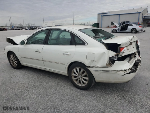 2006 Hyundai Azera SE with VIN KMHFC46F26A046383, listed as a Copart auction lot 47971535 with 306,323 mi miles and Salvage Title. Bid and sale history available at carsss.com. Image 2.