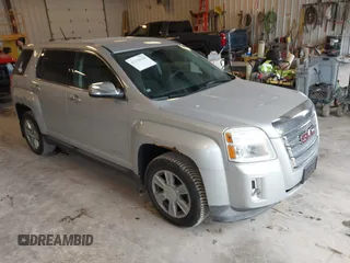 2013 GMC Terrain SLE z VIN 2GKFLREK5D6173952, wystawiony jako IAAI lot #42339648 z przebiegiem 120 239 mil mil oraz . Historia ofert i sprzedaży dostępna na DreamBid. Obrazek 1.