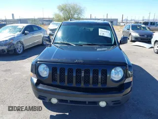 2015 Jeep Patriot Sport z VIN 1C4NJPBA7FD329118, wystawiony jako IAAI lot #41641831 z przebiegiem 159 225 mil mil oraz . Historia ofert i sprzedaży dostępna na DreamBid. Obrazek 13.