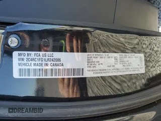 2020 Chrysler Pacifica Touring with VIN 2C4RC1FG1LR242086, listed as a Copart auction lot 50824185 with 105,779 mi miles and Salvage title. Bid and sale history available at DreamBid. Image 14.