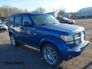 2010 Dodge Nitro Heat z VIN 1D4PU4GK1AW157684, wystawiony jako IAAI lot #41767719 z przebiegiem 140 260 mil mil oraz . Historia ofert i sprzedaży dostępna na DreamBid. Obrazek 1.