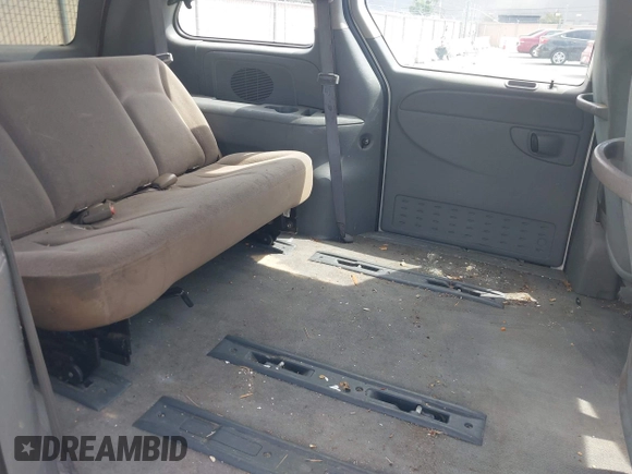 2005 Dodge Caravan SE with VIN 1D4GP25B45B287289, listed as a IAAI auction lot 42658990 with 217,918 mi miles and . Bid and sale history available at DreamBid. Image 8.