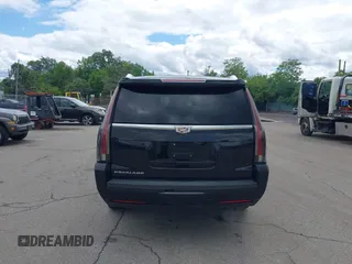 2020 Cadillac Escalade ESV Luxury z VIN 1GYS3HKJ2LR183819, wystawiony jako IAAI lot #42333418 z przebiegiem 89 864 mil mil oraz . Historia ofert i sprzedaży dostępna na DreamBid. Obrazek 16.