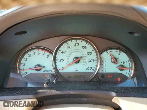 2004 Toyota Solara SE z VIN 4T1CA30P04U005881, wystawiony jako Copart lot #61990565 z przebiegiem 125 962 mil mil oraz Czysty tytuł • Clean title. Historia ofert i sprzedaży dostępna na DreamBid. Obrazek 9.