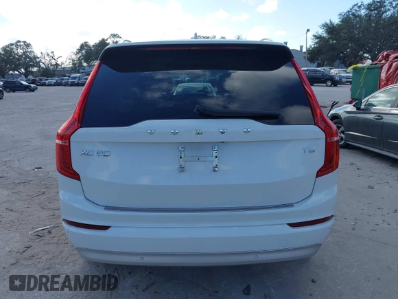 2022 Volvo XC90 Momentum with VIN YV4102CK2N1783804, listed as a IAAI auction lot 41171558 with 18,828 mi miles and . Bid and sale history available at DreamBid. Image 17.