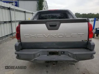 2004 Chevrolet Avalanche LS with VIN 3GNGK22G74G238385, listed as a Copart auction lot 73567174 with 243,413 mi miles and Salvage Title. Bid and sale history available at DreamBid. Image 6.