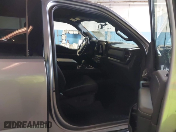 2024 Ford F-150 XLT with VIN 1FTEW3LP2RFB49048, listed as a IAAI auction lot 42025793 with 109 mi miles. Bid and sale history available at carsss.com. Image 5.