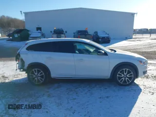 2016 Volvo V60 Cross Country T5 with VIN YV4612HK2G1015724, listed as a IAAI auction lot 41326704 with 108,360 mi miles. Bid and sale history available at carsss.com. Image 13.