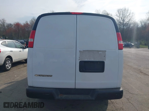 2017 Chevrolet Express Cargo Van with VIN 1GCWGAFF5H1133267, listed as a IAAI auction lot 42124337 with 162,899 mi miles. Bid and sale history available at carsss.com. Image 16.