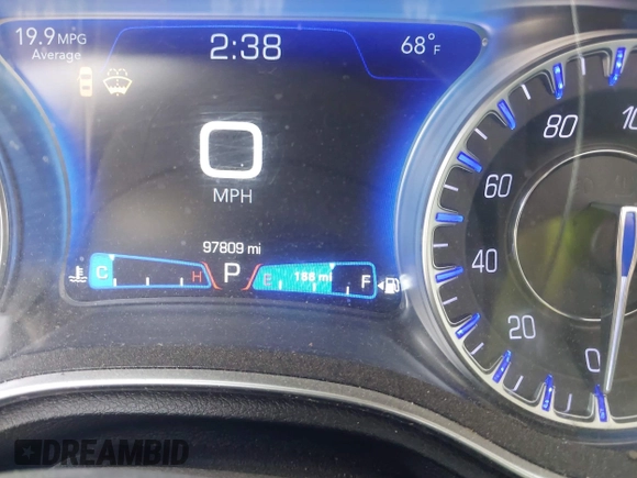 2019 Chrysler 300 Limited with VIN 2C3CCAKG7KH634459, listed as a IAAI auction lot 40450997 with 97,809 mi miles. Bid and sale history available at carsss.com. Image 7.