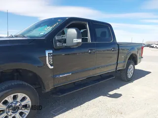 2022 Ford F-250 XL with VIN 1FT7W2BT9NEF60190, listed as a IAAI auction lot 41593504 with 54,540 mi miles and . Bid and sale history available at DreamBid. Image 6.
