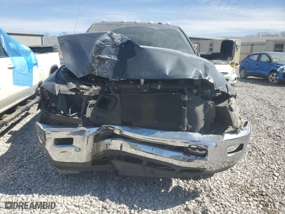 2018 Ram 2500 Tradesman with VIN 3C6UR5CL5JG189646, listed as a Copart auction lot 47490325 with 142,498 mi miles and Clean Title. Bid and sale history available at carsss.com. Image 5.