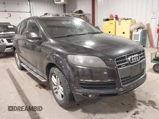 2007 Audi Q7 z VIN WA1AY74L37D044453, wystawiony jako IAAI lot #41389809 z przebiegiem Nie podano mil oraz . Historia ofert i sprzedaży dostępna na DreamBid. Obrazek 1.