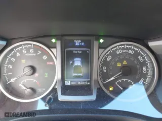 2017 Toyota Tacoma SR5 with VIN 5TFCZ5AN0HX063077, listed as a IAAI auction lot 41887043 with 142,015 mi miles. Bid and sale history available at carsss.com. Image 7.