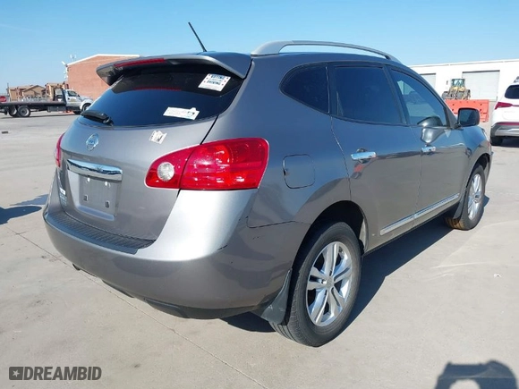 2015 Nissan Rogue Select S with VIN JN8AS5MTXFW161059, listed as a IAAI auction lot 41595931 with 99,701 mi miles. Bid and sale history available at carsss.com. Image 4.