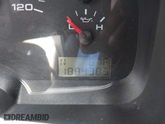 2004 Ford F-150 XL z VIN 1FTPX12514NA00560, wystawiony jako IAAI lot #42261569 z przebiegiem 189 438 mil mil oraz . Historia ofert i sprzedaży dostępna na DreamBid. Obrazek 15.