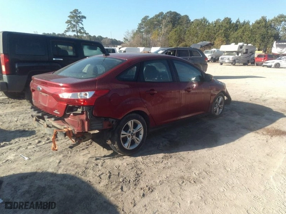 2014 Ford Focus SE with VIN 1FADP3F22EL278420, listed as a IAAI auction lot 41636502 with 226,365 mi miles. Bid and sale history available at carsss.com. Image 4.