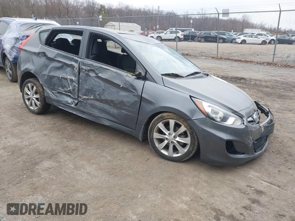 2013 Hyundai Accent SE with VIN KMHCU5AE1DU091931, listed as a IAAI auction lot 41783034 with 72,732 mi miles. Bid and sale history available at carsss.com. Image 1.