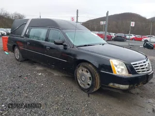 2011 Cadillac DTS Professional Funeral Coach z VIN 1GE8K8C6XBU500701, wystawiony jako IAAI lot #41856387 z przebiegiem Nie podano mil oraz . Historia ofert i sprzedaży dostępna na DreamBid. Obrazek 1.