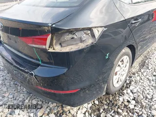 2018 Hyundai Elantra SE z VIN 5NPD74LF7JH351495, wystawiony jako IAAI lot #42154435 z przebiegiem 178 925 mil mil oraz . Historia ofert i sprzedaży dostępna na DreamBid. Obrazek 18.
