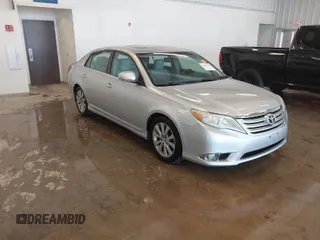 2012 Toyota Avalon with VIN 4T1BK3DB8CU468955, listed as a IAAI auction lot 41805238 with 180,836 mi miles. Bid and sale history available at carsss.com. Image 1.