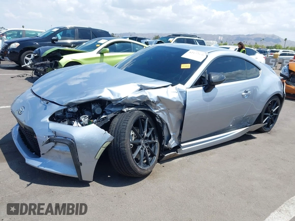 2023 Toyota 86 Premium with VIN JF1ZNBE15P9765366, listed as a IAAI auction lot 42194610 with 32,286 mi miles and . Bid and sale history available at DreamBid. Image 18.