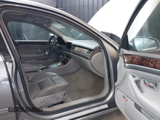 2005 Audi A8 L with VIN WAUML44E75N010117, listed as a IAAI auction lot 41523759 with 125,431 mi miles. Bid and sale history available at carsss.com. Image 5.