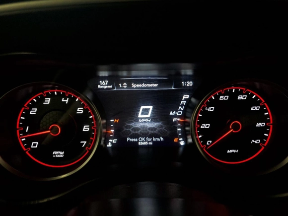 2022 Dodge Charger SXT with VIN 2C3CDXBG6NH165787, listed as a Copart auction lot 55649795 with 82,685 mi miles and Clean Title. Bid and sale history available at DreamBid. Image 9.