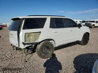 2022 Cadillac Escalade Sport Platinum with VIN 1GYS4GKL8NR129095, listed as a Copart auction lot 44631925 with 44,085 mi miles and Salvage Title. Bid and sale history available at carsss.com. Image 3.
