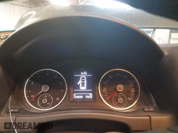 2017 Volkswagen Tiguan S with VIN WVGBV7AX4HK029270, listed as a IAAI auction lot 41984420 with 124,939 mi miles and . Bid and sale history available at DreamBid. Image 7.